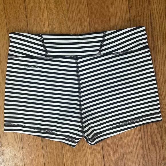Reebok 2” Speedwick Shorts - Striped Size M - Picture 2 of 7